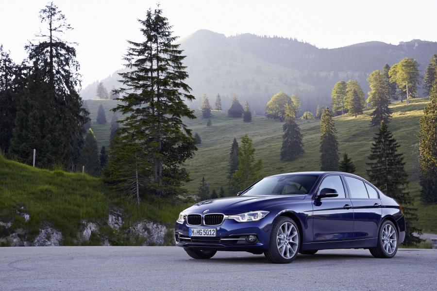  BMW 340i Sport Line 2015 года  (фото 44 из 47)